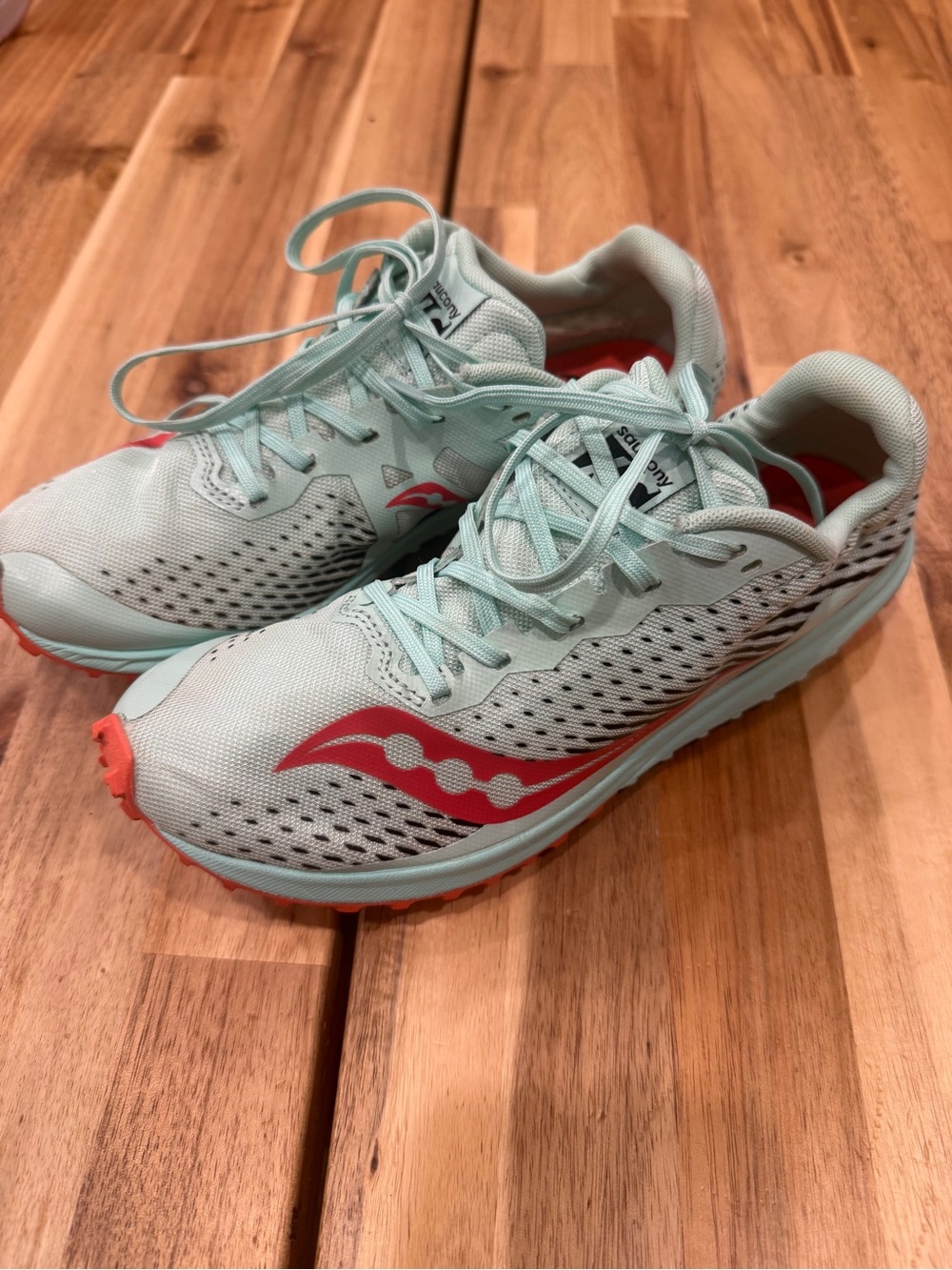 Saucony Women's Kilkenny XC8 Mint Green Running Shoes with Coral Accents